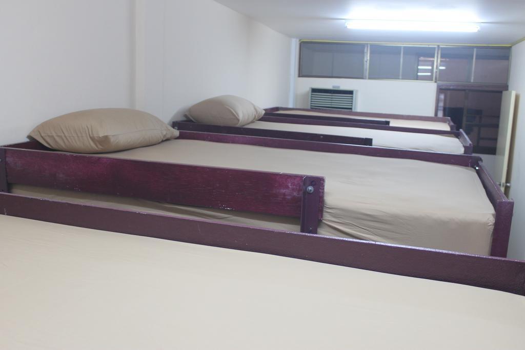 Lee House Inn Bangkok Quarto foto